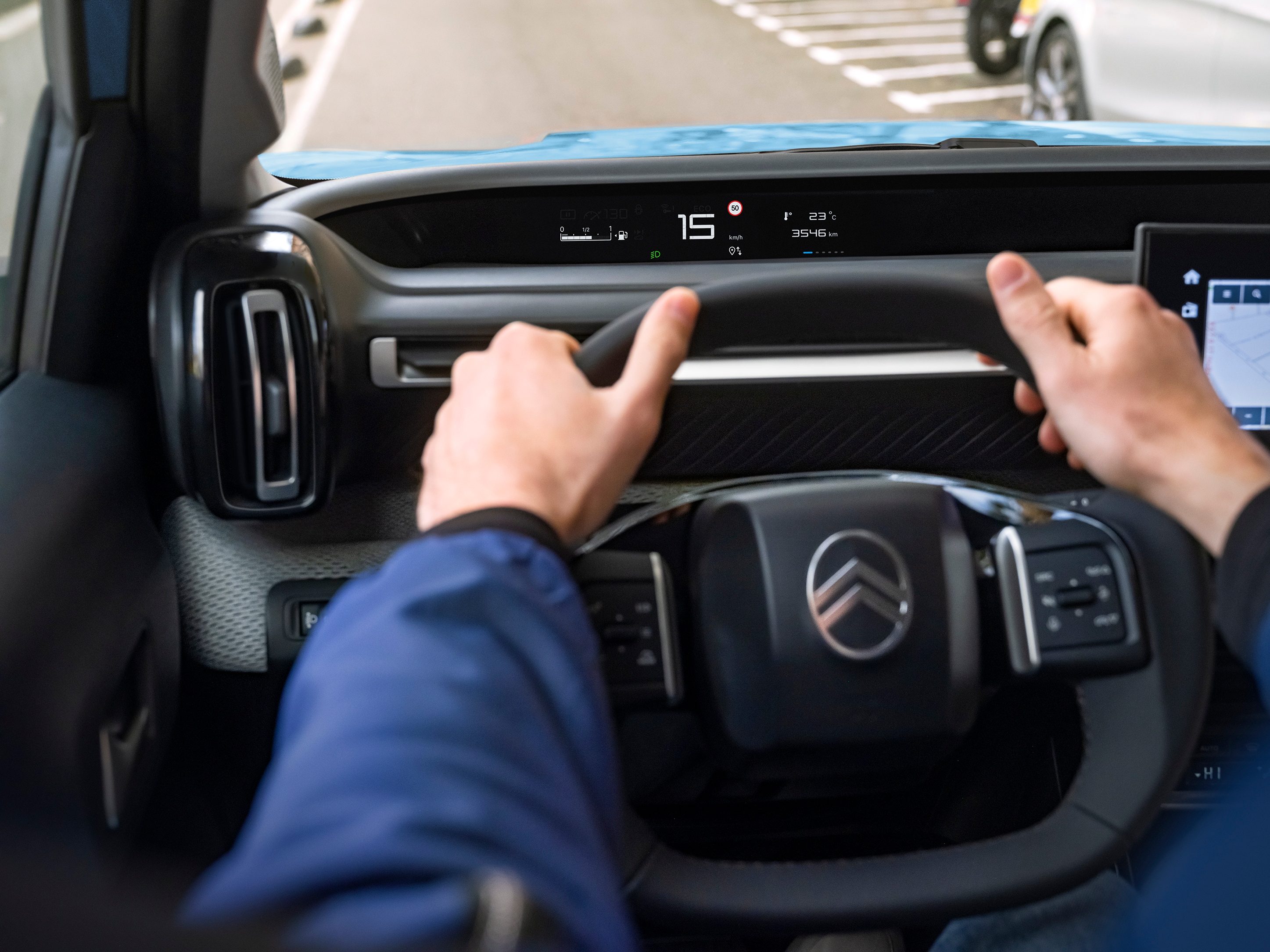 eC3 interior steering wheel details